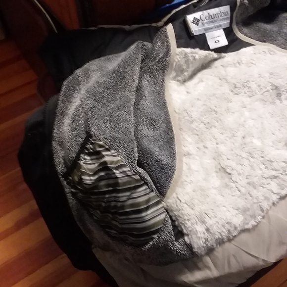 Columbia Titanium Women's Medium winter jacket - Picture 6 of 7